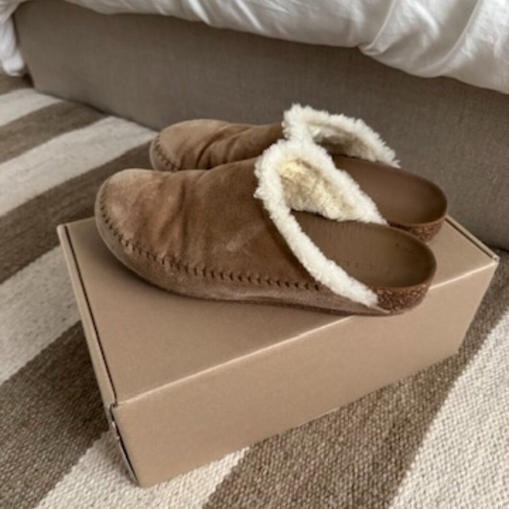 Jenni Kayne Genuine Shearling Lined Moc Clog (Women - 39/9 US)